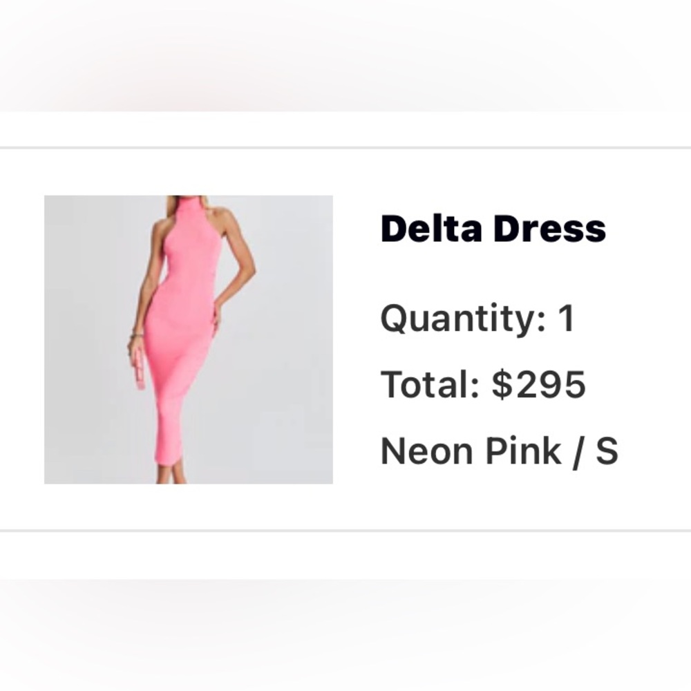 Beautiful fitted Retrofete dress
